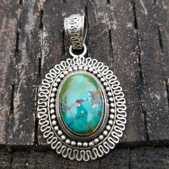 Vintage Jewelry - Vintage Turquoise Sterling Silver Pendant